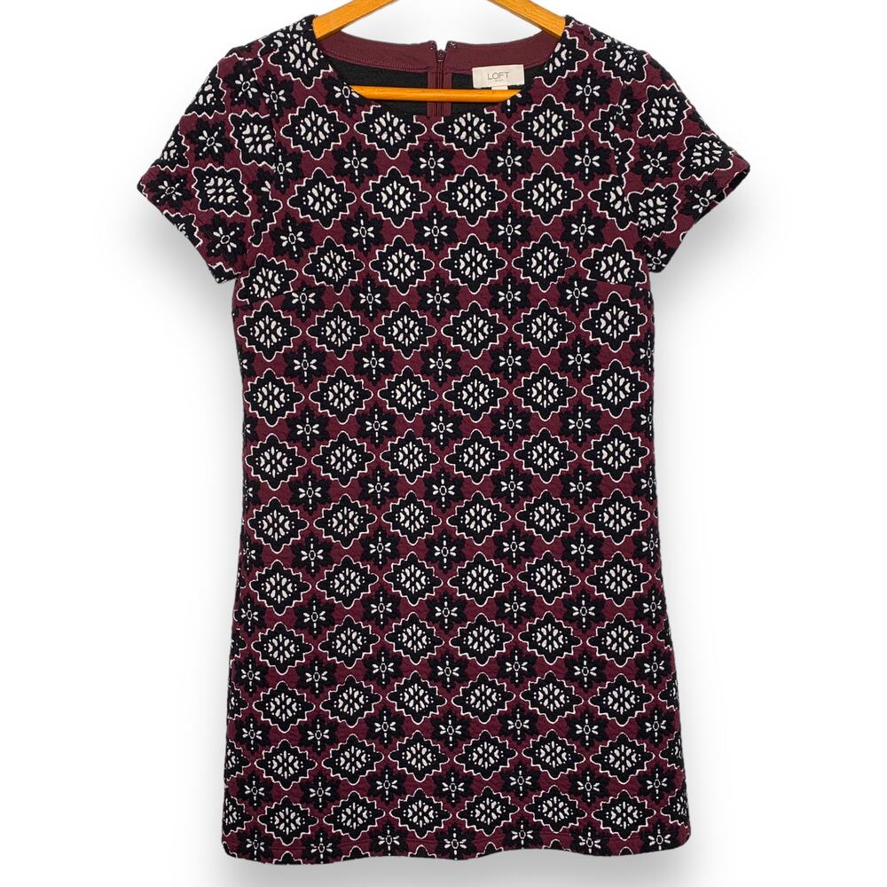 Loft women's maroon geometric floral pattern quilted jacquard mini dress Small